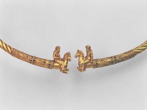 Neck Ring with points in the form of Scythian Horsemen, detail, Greek work from the Bosporan Kingdom, 4th century BC by Unbekannt Unbekannt